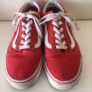 Red vans old Skool